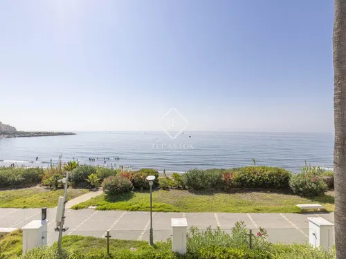 2 Bedrooms Apartment in Av. del Carmen