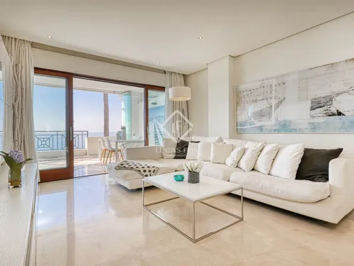 2 Bedrooms Apartment in Av. del Carmen