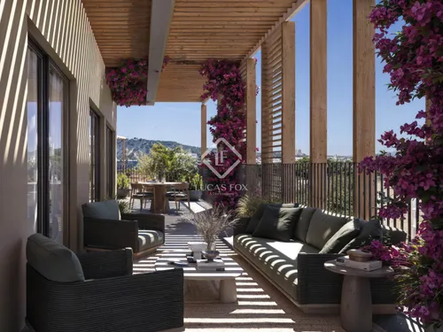 2 Bedrooms Apartment in Joan Miró