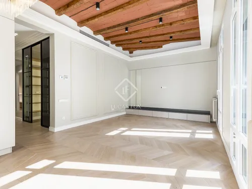 3 Bedrooms Apartment in Valencia