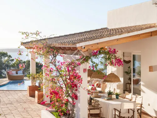 6 Bedrooms House / Villa in La Mola km 15 Venda des Monestir