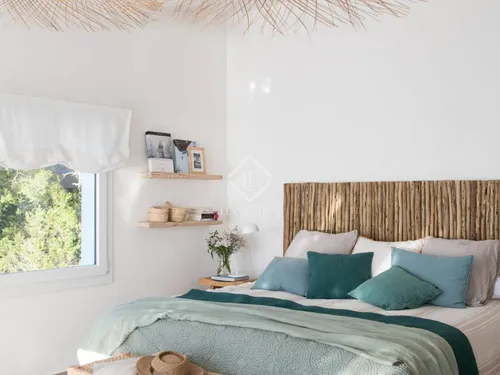 6 Bedrooms House / Villa in La Mola km 15 Venda des Monestir