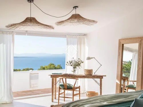 6 Bedrooms House / Villa in La Mola km 15 Venda des Monestir