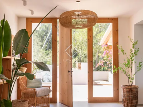 6 Bedrooms House / Villa in La Mola km 15 Venda des Monestir