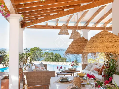 6 Bedrooms House / Villa in La Mola km 15 Venda des Monestir