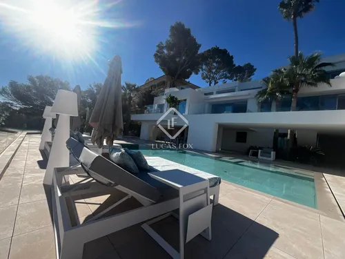 5 Bedrooms House / Villa in Carrer dels Germans Pinzon