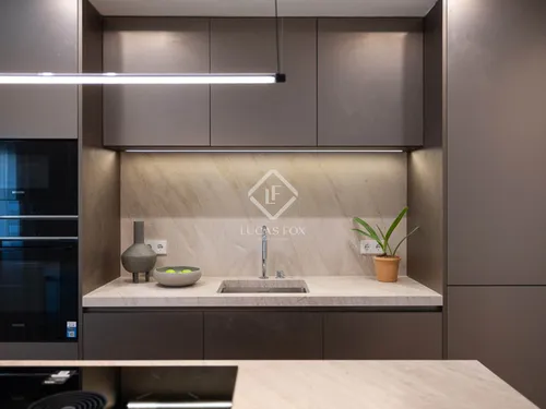 4 Bedrooms Apartment in carrer mateu obrador