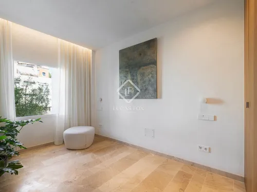 4 Bedrooms Apartment in carrer mateu obrador