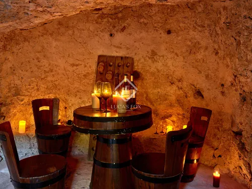 7 Bedrooms House / Villa in DS DISSEMINAT