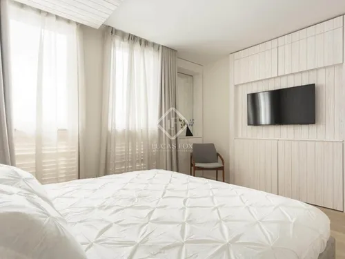 4 Bedrooms Apartment in Doctor Aiguader