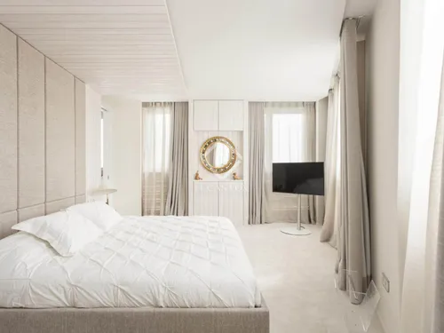 4 Bedrooms Apartment in Doctor Aiguader