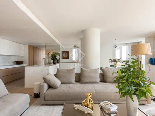 4 Bedrooms Apartment in Doctor Aiguader