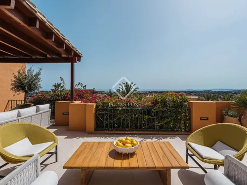 4 Bedrooms Apartment in Super Manzana