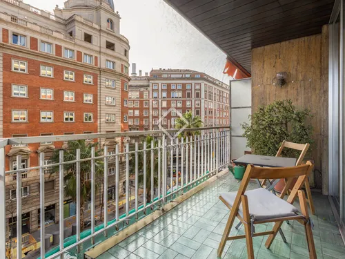 4 Bedroom apartment with 28m² terrace for sale in Sant Gervasi - Galvany, Barcelona