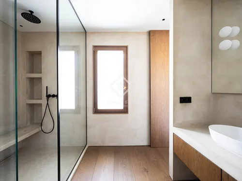 3 Bedrooms Apartment in Ausias Marc