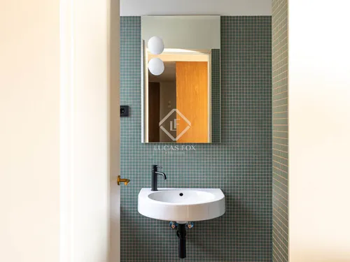 3 Bedrooms Apartment in Ausias Marc