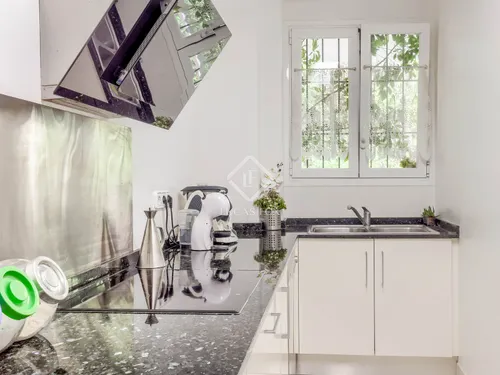 3 Bedrooms Apartment in Calle Ramon de Moncada