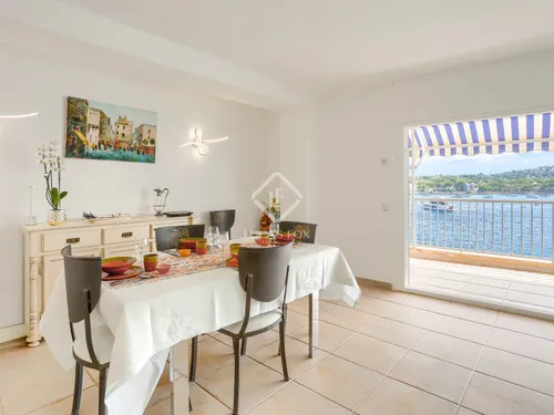 3 Bedrooms Apartment in Calle Ramon de Moncada