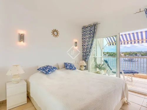 3 Bedrooms Apartment in Calle Ramon de Moncada