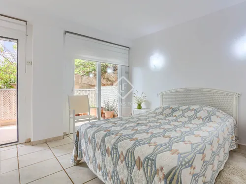 3 Bedrooms Apartment in Calle Ramon de Moncada