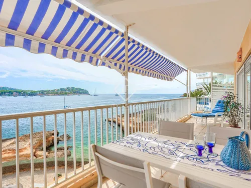 3 Bedrooms Apartment in Calle Ramon de Moncada