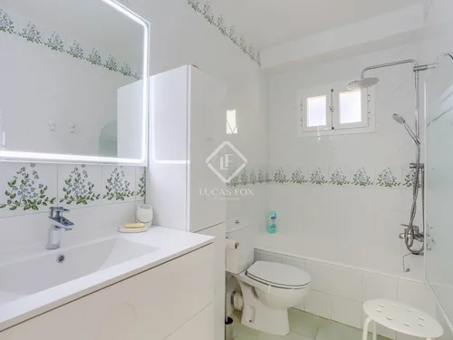 3 Bedrooms Apartment in Calle Ramon de Moncada