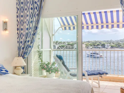 3 Bedrooms Apartment in Calle Ramon de Moncada