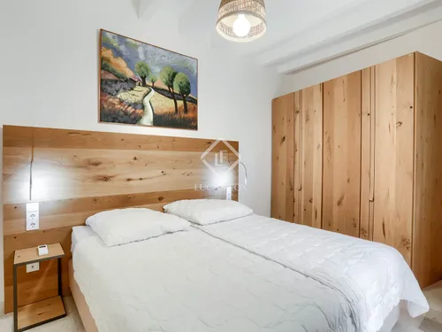 2 Bedrooms Apartment in carrer d'en Morei