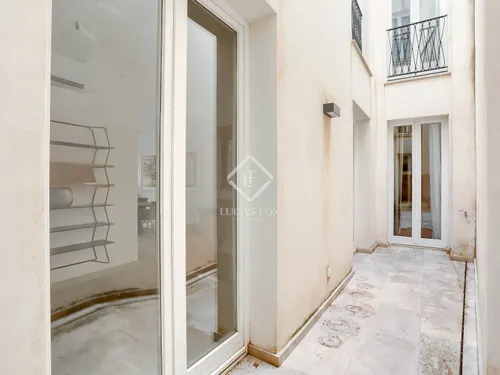 2 Bedrooms Apartment in carrer d'en Morei