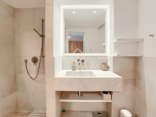 2 Bedrooms Apartment in carrer d'en Morei