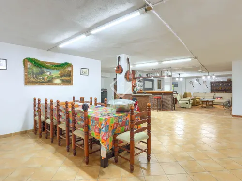  Building in Col.legi