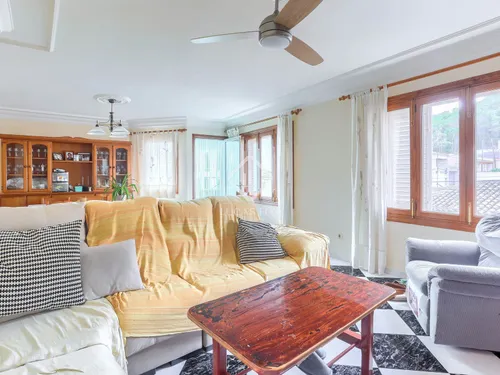  Building in Col.legi