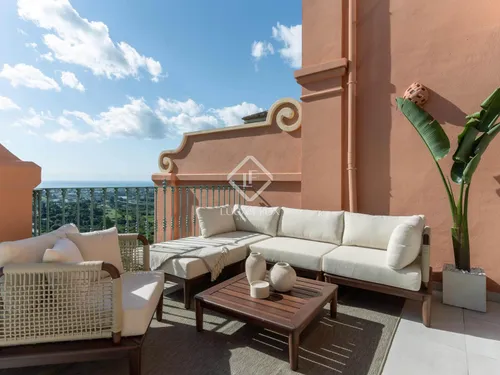 4 Bedrooms House / Villa in Casa Nido, Urbanización Monte Halcones