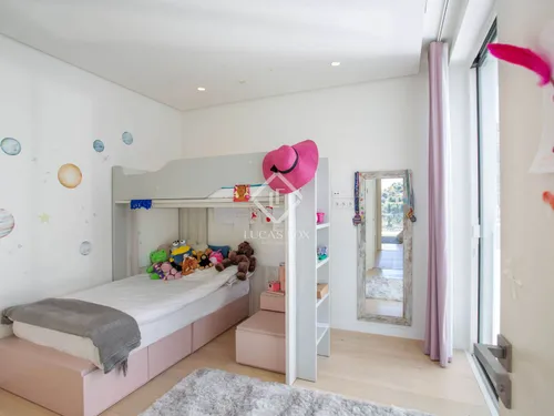 3 Bedrooms Apartment in Palo Alto