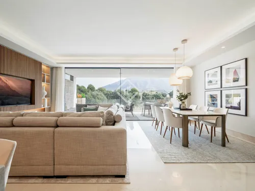 2 Bedrooms Apartment in Nueva Andalucia