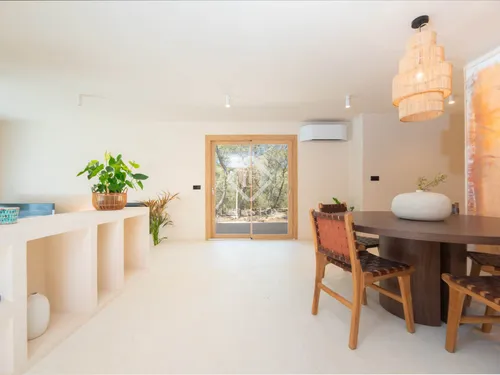 5 Bedrooms House / Villa in La Savina