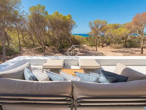 5 Bedrooms House / Villa in La Savina