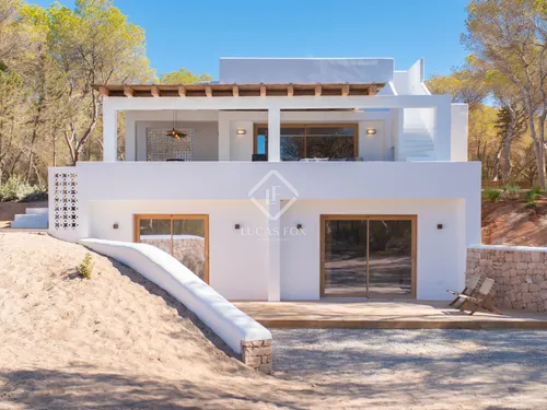 5 Bedrooms House / Villa in La Savina