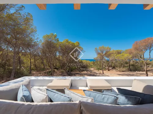 5 Bedrooms House / Villa in La Savina