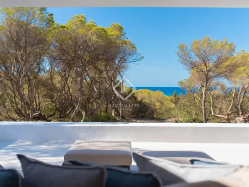 5 Bedrooms House / Villa in La Savina