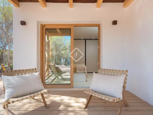 5 Bedrooms House / Villa in La Savina