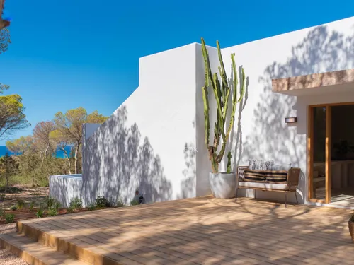 5 Bedrooms House / Villa in La Savina