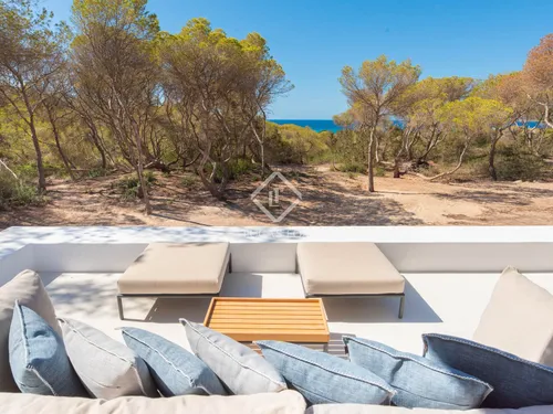 5 Bedrooms House / Villa in La Savina