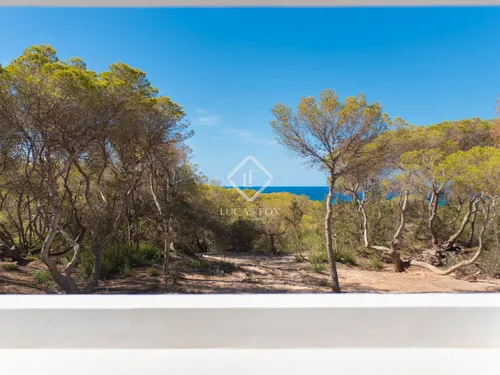 5 Bedrooms House / Villa in La Savina