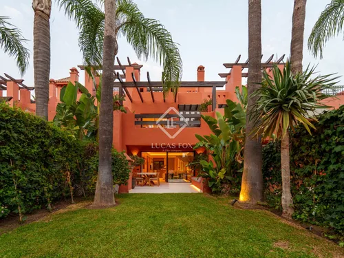 4 Bedrooms House / Villa in Los Altos de Puente Romano