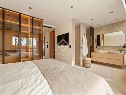 4 Bedrooms House / Villa in Los Altos de Puente Romano