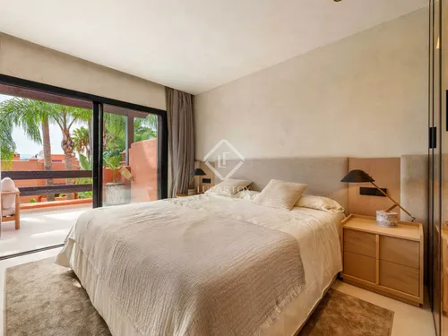 4 Bedrooms House / Villa in Los Altos de Puente Romano