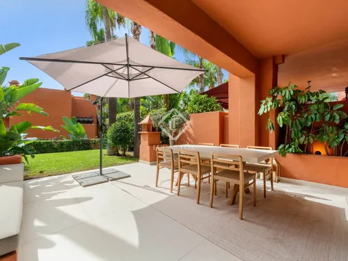 4 Bedrooms House / Villa in Los Altos de Puente Romano