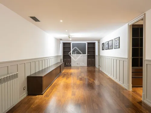 4 Bedrooms Apartment in abadessa olzet