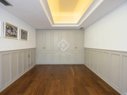 4 Bedrooms Apartment in abadessa olzet